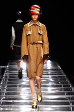 アンリアレイジ 2012-13年秋冬コレクション - 服の“かたち”に時間の概念を与えたら...｜写真63