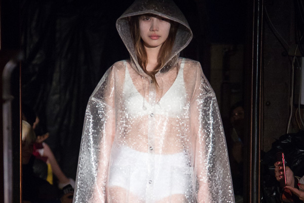 イクミの限定ショップが池袋パルコに、過去のアーカイブ＆人気アイテムをセール価格で販売