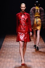 モトナリ オノ 2012-13年秋冬コレクション - レザーを用いたパワフルなコレクション｜写真5