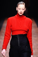 モトナリ オノ 2012-13年秋冬コレクション - レザーを用いたパワフルなコレクション｜写真10