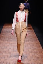 モトナリ オノ 2012-13年秋冬コレクション - レザーを用いたパワフルなコレクション｜写真22