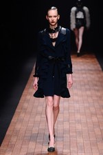 モトナリ オノ 2012-13年秋冬コレクション - レザーを用いたパワフルなコレクション｜写真26