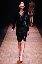 モトナリ オノ 2012-13年秋冬コレクション - レザーを用いたパワフルなコレクション｜写真35