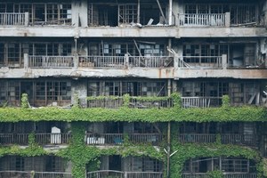 写真集 The Island 軍艦島 廃墟の王 と呼ばれる世界遺産 長崎 軍艦島 を特集 ファッションプレス 写真集 The Island 軍艦島 廃墟の王 と呼ばれる世界遺産 長崎 軍艦島 を特集 ファッションプレス