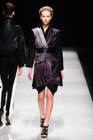 アライサラ 2012-13年秋冬コレクション - 日中の架け橋となることを目指した、東京最後のランウェイショー｜写真8