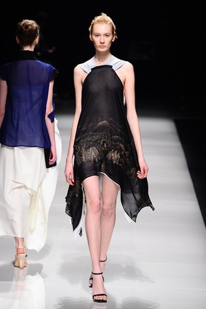 アライサラ 2012-13年秋冬コレクション - 日中の架け橋となることを目指した、東京最後のランウェイショー｜写真27