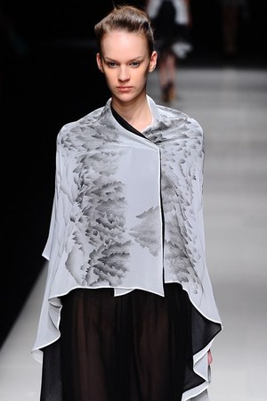 アライサラ 2012-13年秋冬コレクション - 日中の架け橋となることを目指した、東京最後のランウェイショー｜写真30