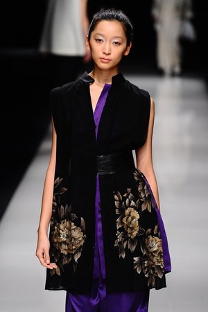 アライサラ 2012-13年秋冬コレクション - 日中の架け橋となることを目指した、東京最後のランウェイショー｜写真40