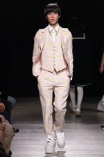 ミキオ サカベ 2012-13年秋冬 - 純粋で中性的な少年スタイル｜写真31