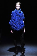 ヨハン クー(Johan Ku) 2012-13年秋冬コレクション - 青をテーマに繊細な精神の旅を表現｜写真7