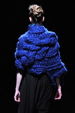 ヨハン クー(Johan Ku) 2012-13年秋冬コレクション - 青をテーマに繊細な精神の旅を表現｜写真8