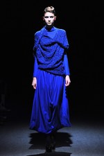 ヨハン クー(Johan Ku) 2012-13年秋冬コレクション - 青をテーマに繊細な精神の旅を表現｜写真19