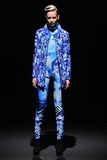 ヨハン クー(Johan Ku) 2012-13年秋冬コレクション - 青をテーマに繊細な精神の旅を表現｜写真35