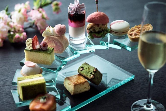 「さくら苺アフタヌーンティー」