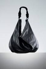 ディスコード ヨウジヤマモト 18年春夏新作バッグ - 折り紙レザートートや非対称フォルムのバッグ｜写真6