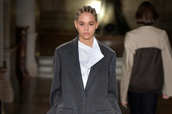 レイヤードスタイル｜ワイドパンツ×アウターの冬コーデ - バランス重視のおすすめ着こなしを人気ブランドから紹介