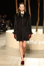 ビューティフル ピープル 2012-13年秋冬コレクション - 能天気なハワイアンムードでリラックストラッド｜写真13