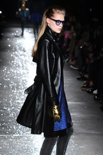 G.V.G.V. 2012-13年秋冬コレクション - グラムスターを現代に甦えらせた、きらめきのコレクション｜写真57