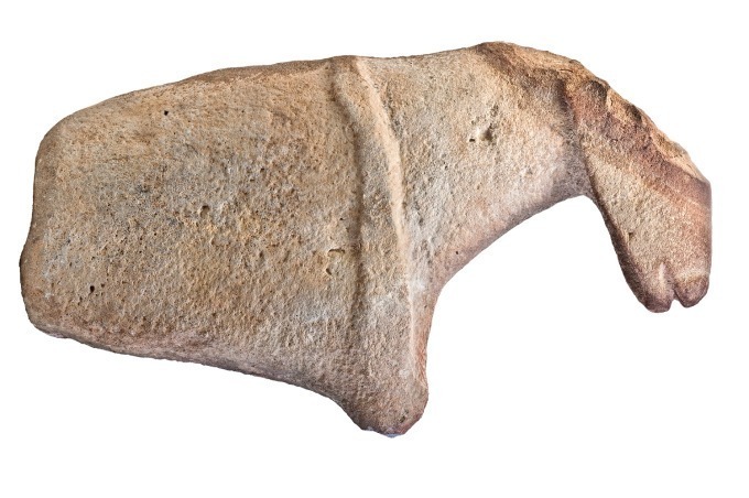 「馬」新石器時代・前6500年頃、マカル出土、サウジアラビア国立博物館所蔵