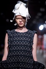 ミントデザインズ 2012-13 秋冬コレクション - 壊れやすい陶器やガラスのイメージをモダンでポップに表現｜写真17