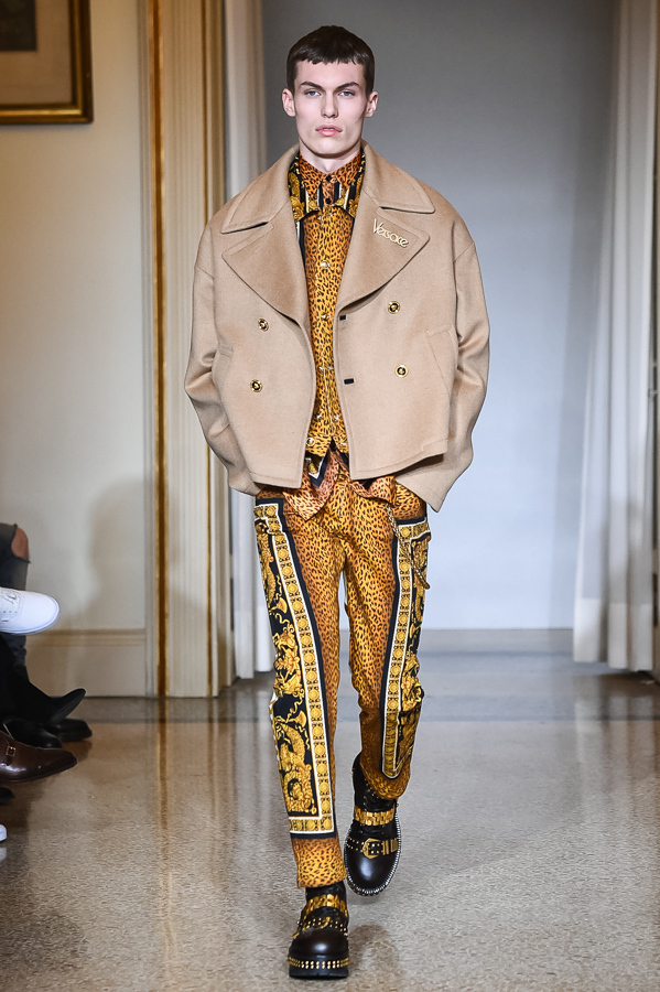 写真3/65|ヴェルサーチェ(VERSACE) 2018-19年秋冬メンズ 写真3/65|ヴェルサーチェ(VERSACE) 2018-19年秋冬メンズ