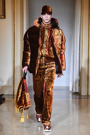 ヴェルサーチ2018年秋冬メンズコレクション  - 心温まる、豪華絢爛な原点回帰｜写真9