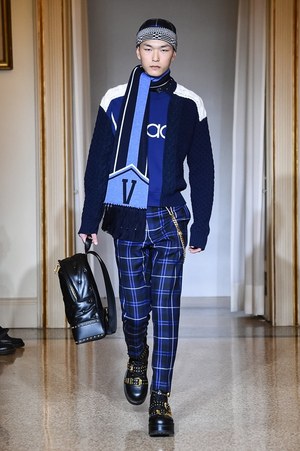 ヴェルサーチ2018年秋冬メンズコレクション  - 心温まる、豪華絢爛な原点回帰｜写真22