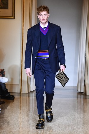 ヴェルサーチ2018年秋冬メンズコレクション  - 心温まる、豪華絢爛な原点回帰｜写真27