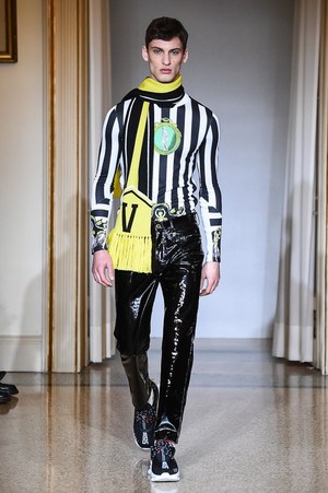ヴェルサーチ2018年秋冬メンズコレクション  - 心温まる、豪華絢爛な原点回帰｜写真42