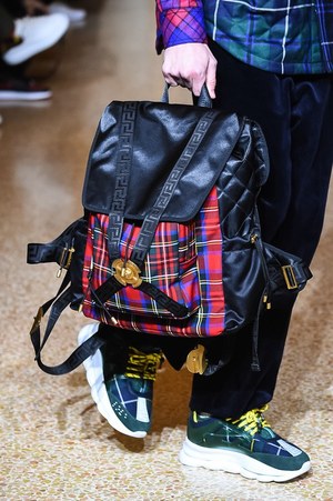 ヴェルサーチ2018年秋冬メンズコレクション  - 心温まる、豪華絢爛な原点回帰｜写真19