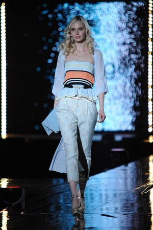 ブロンディ(BLONDY), ランゲージ(Language) 第1回東京ランウェイ2012 S/S｜写真2