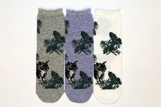 ポール & ジョー シスターの18年春夏レッグウェア、葉っぱに隠れる子猫柄のソックスなど