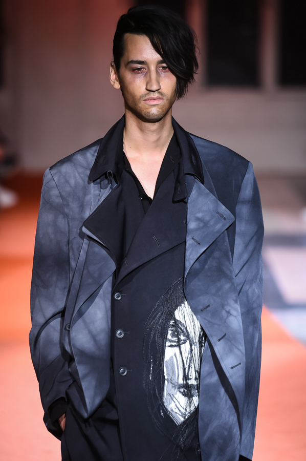 ヨウジヤマモト(Yohji Yamamoto) 2018-19年秋冬メンズコレクション  - 写真23