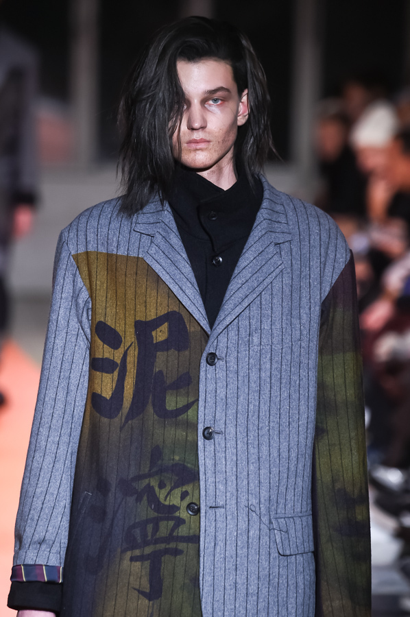 ヨウジヤマモト(Yohji Yamamoto) 2018-19年秋冬メンズコレクション  - 写真46