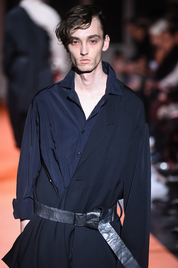 ヨウジヤマモト(Yohji Yamamoto) 2018-19年秋冬メンズコレクション  - 写真29