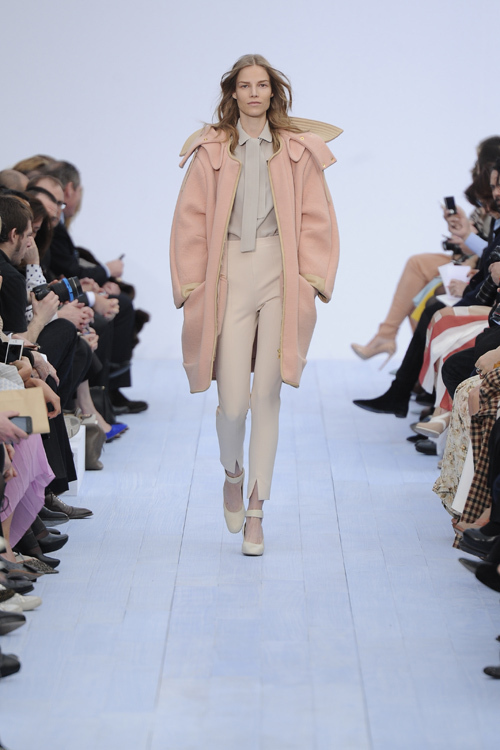 クロエ(Chloé) 2012-13年秋冬コレクション - チャーミングで洗練されたスポーツスタイル | 写真