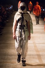 タカヒロミヤシタザソロイスト． 2018年秋冬コレクション - 身体を護る優しき服｜写真31