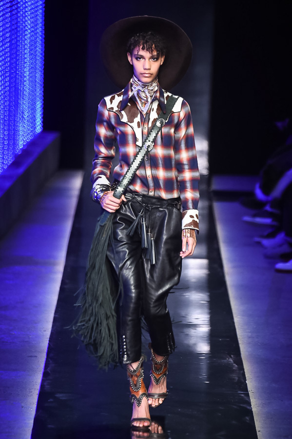 ディースクエアード(DSQUARED2) 2018-19年秋冬ウィメンズ&メンズ ディースクエアード(DSQUARED2) 2018-19年秋冬ウィメンズ&メンズ
