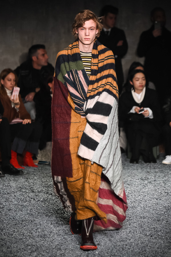 マルニ(MARNI) 2018-19年秋冬メンズコレクション シルエット - 写真20