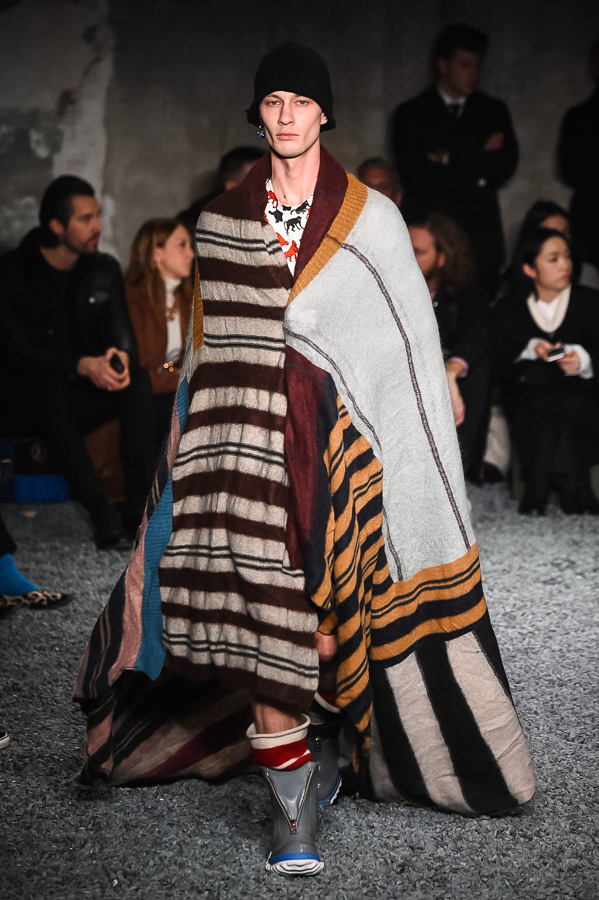 マルニ(MARNI) 2018-19年秋冬メンズコレクション シルエット - 写真21