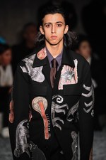 マルニ 2018-19年秋冬メンズコレクション - 自由を謳歌する答えのない旅｜写真6