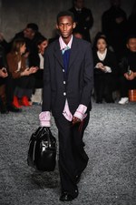 マルニ 2018-19年秋冬メンズコレクション - 自由を謳歌する答えのない旅｜写真19