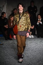マルニ 2018-19年秋冬メンズコレクション - 自由を謳歌する答えのない旅｜写真30