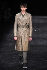 ニール バレット(Neil Barrett) 記号性｜写真22