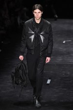 ニール バレット(Neil Barrett) 記号性｜写真35