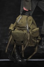 ニール バレット(Neil Barrett) 記号性｜写真53