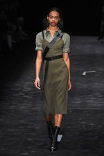 ニール バレット(Neil Barrett) 記号性｜写真55