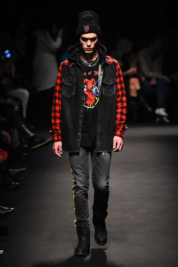 マルセロ・ブロン カウンティ・オブ・ミラン(MARCELO BURLON COUNTY OF MILAN) 2018-19年秋冬ウィメンズ&メンズコレクション  - 写真21