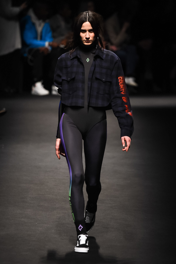 マルセロ・ブロン カウンティ・オブ・ミラン(MARCELO BURLON COUNTY OF MILAN) 2018-19年秋冬ウィメンズ&メンズコレクション  - 写真27