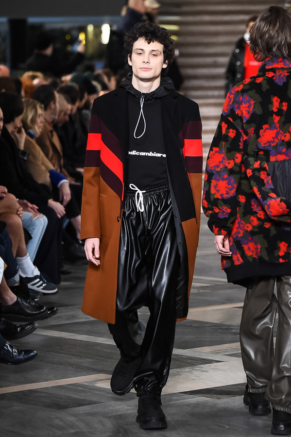 エムエスジーエム(MSGM) 2018-19年秋冬メンズコレクション  - 写真44